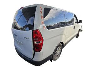 2010 Hyundai Imax TQ image 2