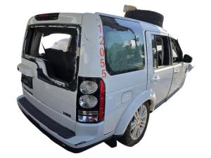 2014 Land Rover Discovery L319 3.0 SDV6 HSE image 2