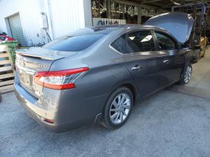 2013 Nissan Pulsar B17 image 2