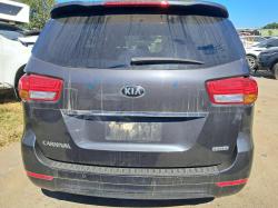 2017 Kia Carnival YP image 2