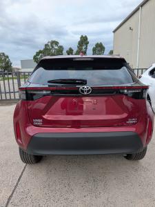 2025 Toyota Yaris CROSS image 2