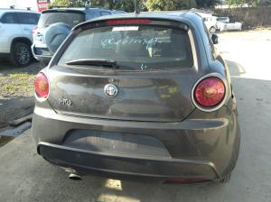 2015 Alfa Romeo Mito image 2