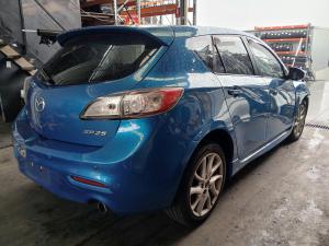 2012 Mazda Mazda3 BL image 2