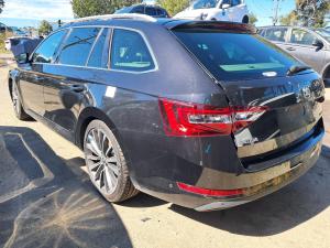 2016 Skoda Superb NP image 2