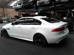 2016 Jaguar Xe 2.0T 204PT AUTO 8SPD RWD (25T R-SPORT) X760 SERIES image 2