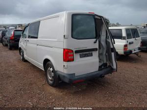 2018 Volkswagen Transporter image 2
