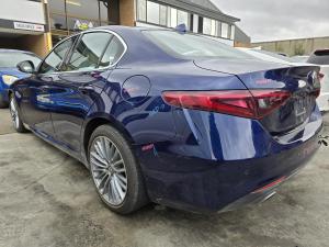 2017 Alfa Romeo Giulia 2.0T 55273835 AUTO 8SPD RWD SUPER image 2