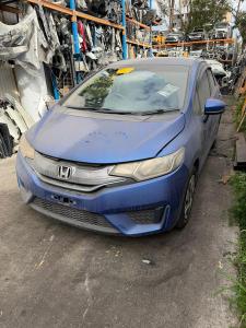 2014 Honda Fit GP5 image 2
