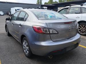 2011 Mazda Mazda3 BL image 2