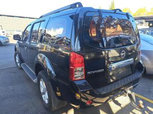 2010 Nissan Pathfinder R51 image 2