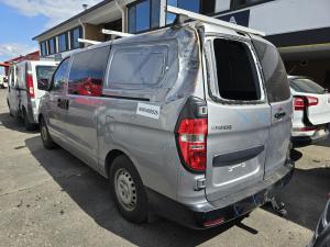 2013 Hyundai Iload 2.5DT PLASTIC INLET TYPE AUTO 5SPD RWD image 2