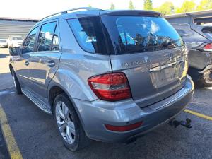 2010 Mercedes Benz M Class W164 image 2