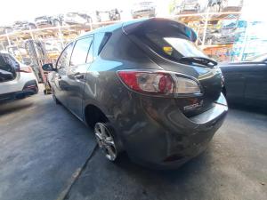 2013 Mazda Mazda3 BL image 2