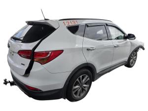 2015 Hyundai Santa Fe DM ELITE image 2
