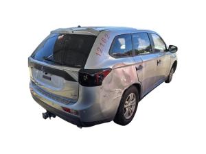 2012 Mitsubishi Outlander ZJ LS image 2