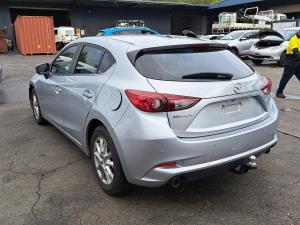 2018 Mazda Mazda3 BN image 2