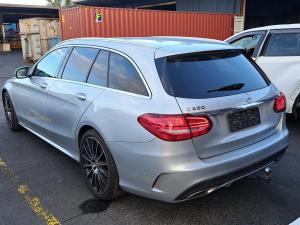 2016 Mercedes Benz C Class S205 image 2