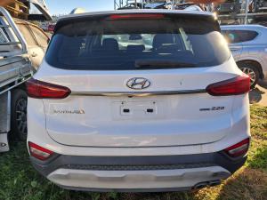 2019 Hyundai Santa Fe TM image 2