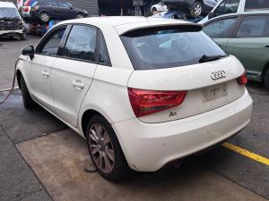2013 Audi A1 8X image 2