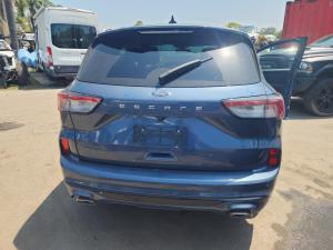 2021 Ford Escape ZH image 2