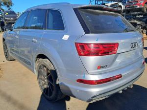 2015 Audi Q7 4M image 2