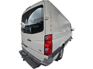2010 Volkswagen Crafter 35 MWB image 2