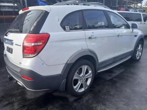 2014 Holden Captiva CG image 2
