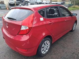 2016 Hyundai Accent image 2