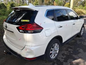Nissan X Trail image 2