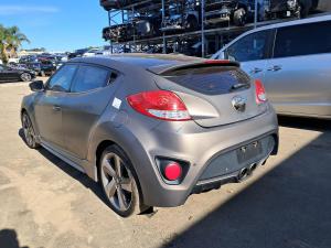 2014 Hyundai Veloster FS image 2