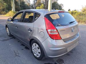 2010 Hyundai I30 image 2