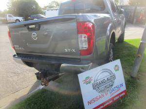 2015 Nissan Navara D23 image 2