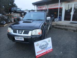 2009 Nissan Navara D22 image 2