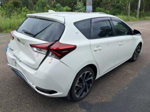 2017 Toyota Corolla image 2