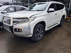 2017 Mitsubishi Pajero Sport QE-QG image 2