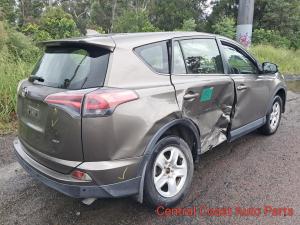 2016 Toyota Rav4 image 2