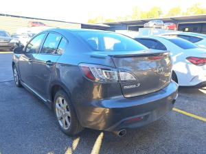 2010 Mazda 3 BL image 2