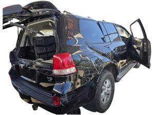 2009 Toyota Land Cruiser UZJ200R GXL image 2