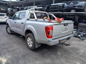2019 Nissan Navara NP300 image 2