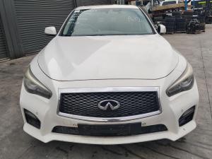2014 Nissan Infinity Q50 image 2
