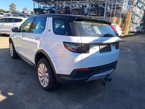 2020 Land Rover Discovery L550 image 2