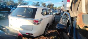 2012 Mitsubishi Outlander image 2
