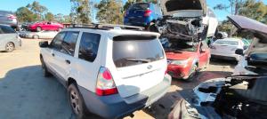 2005 Subaru Forester image 2