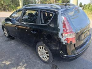 2010 Hyundai I30 image 2