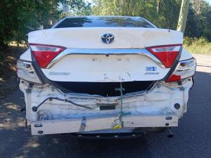 2016 Toyota Camry image 2