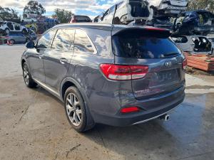2017 Kia Sorento UM image 2