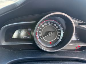 2015 Mazda 3 MY15 image 2