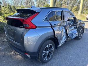 2017 Mitsubishi Eclipse Cross image 2
