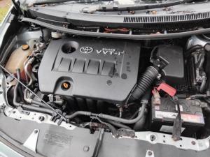 2010 Toyota Corolla ZRE152R image 2