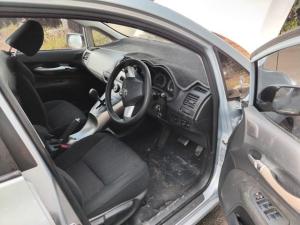 2012 Toyota Corolla ZRE152R image 2